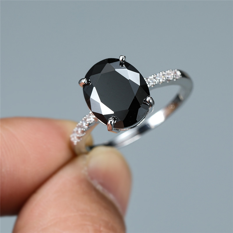 

Vintage Black Oval Stone Engagement Rings For Women Men Simple Fashion Jewelry Blue Green Crystal Zircon Ring Luxury Dainty Gift
