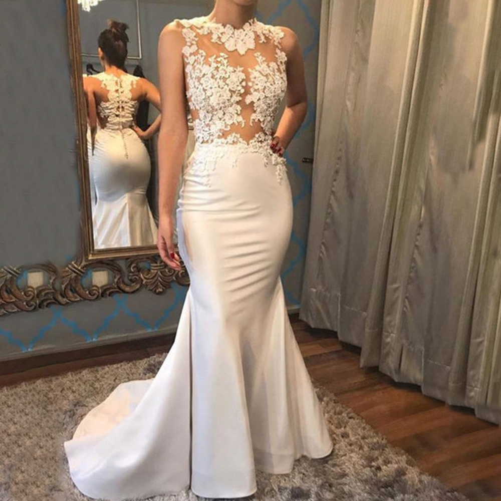 

Mermaid O Neck Wedding Dresses Floor Length Applique Illusion Sleeveless Sweep Train Bridal Dress with Buttons Vestido De Noiva, White