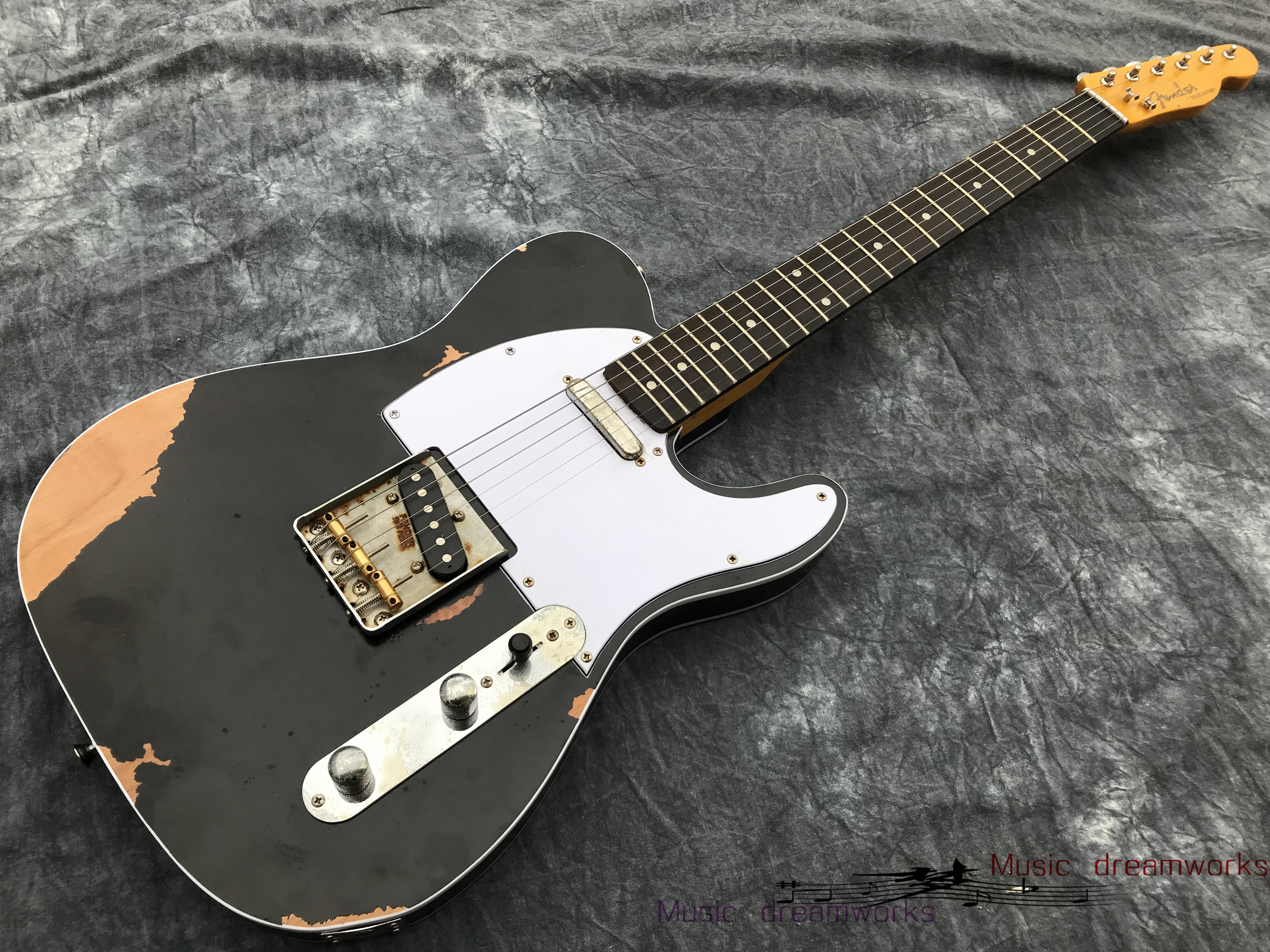 

New style electric guitar, Alder wood handmade heavy relic guitar.