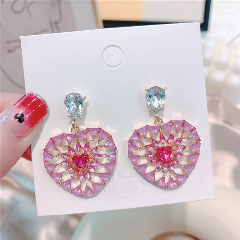 

Korean Chic Geometric Heart Rhinestone Drop Earrings For Women 2020 New Fashion 925 Silver Needle Earrings Jewelry Bijoux