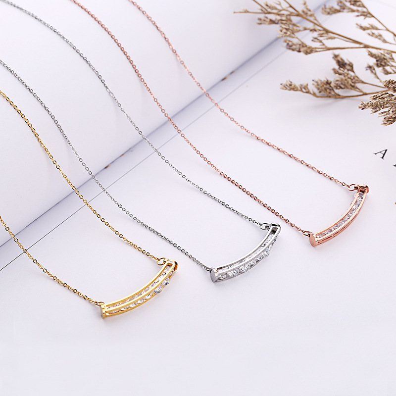 

TY38 Zircon pendant female titanium steel rose gold clavicle chain necklace jewelry
