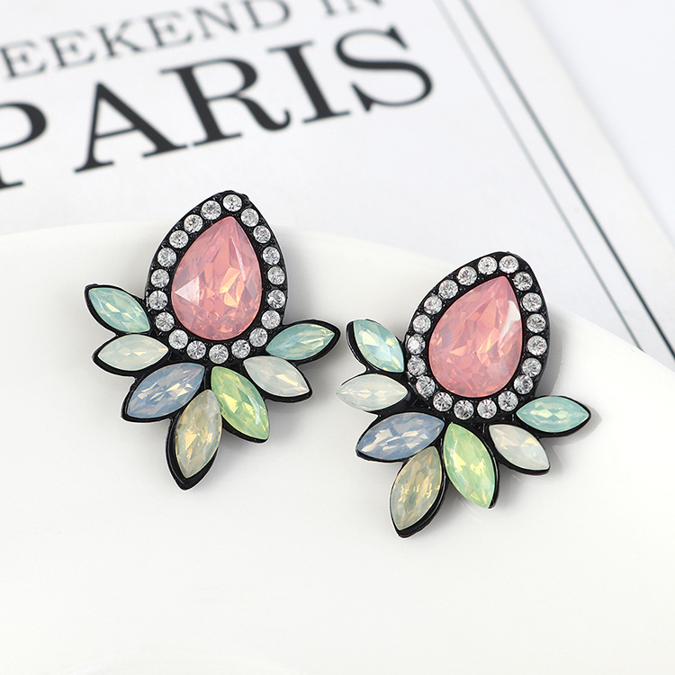

Meetvii Fashion Multi Colors Crystal Flower CZ Stud Earrings for Women Boho Rhinestone Colorful Crystal Earrings Femme Jewelry