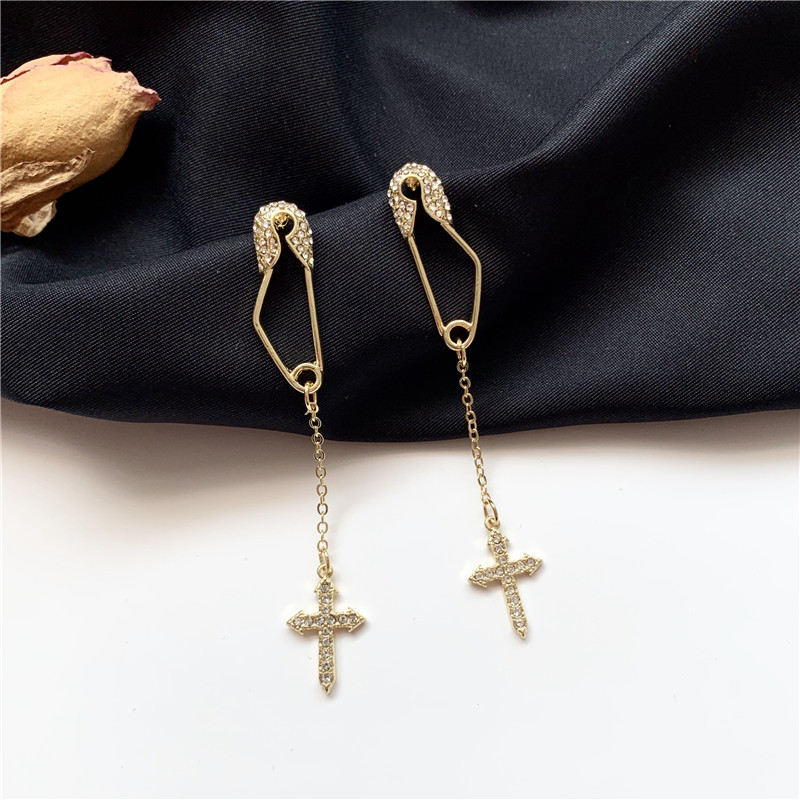 

2020 New Silver Needle Korea Temperament Long Cross Pin Concise Generous Drop Earrings Women Fashion Jewelry Accessories