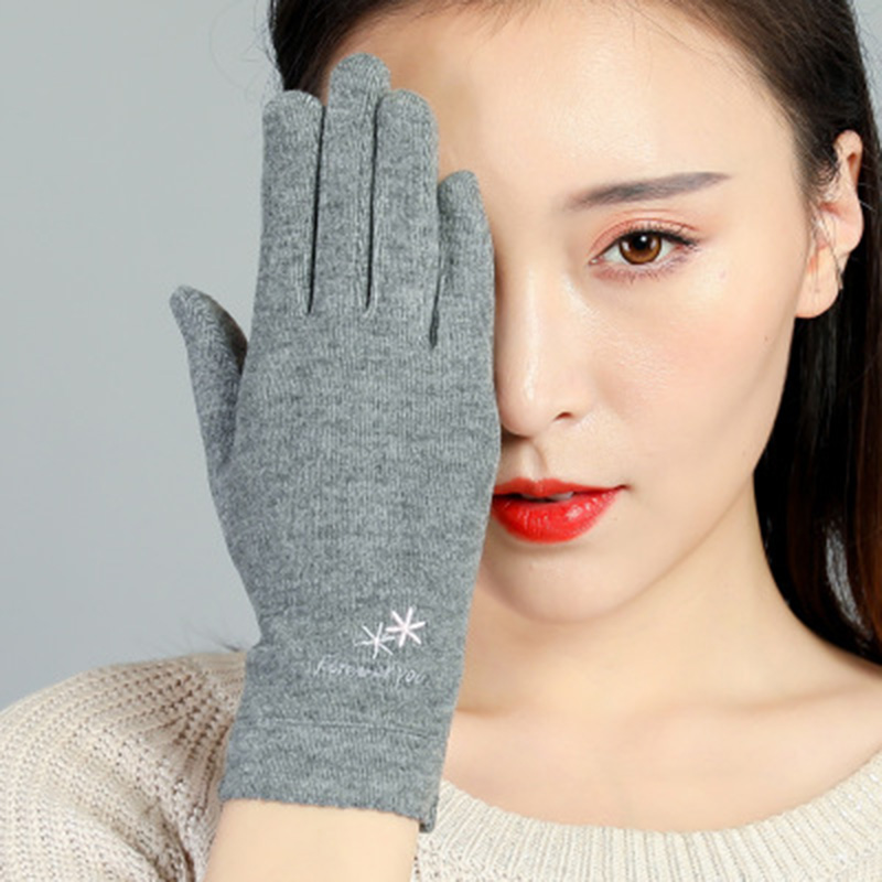 

Winter cashmere cute star embroidery women thin section plus velvet warm mittens spring windproof cycling driving gloves E47