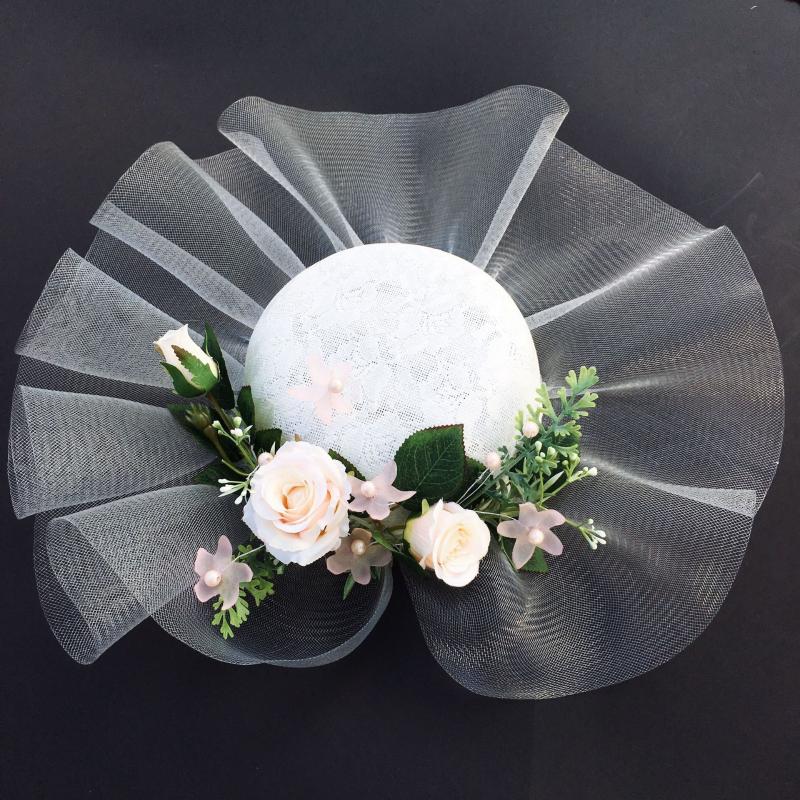 

European Flower Fascinator Wedding Hat Horse Race Party Women Fedora Headwear Photo Shoot Mesh Gauze Hat Hair Accessories, White