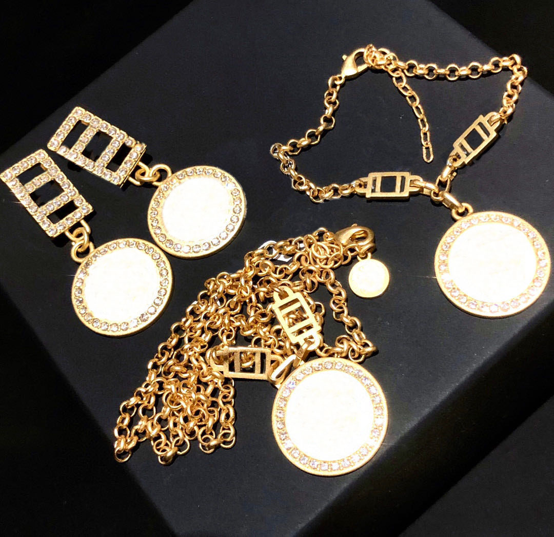 

Fashion Gold necklace bracelet earrings for lady Women Party Wedding Lovers gift engagement Jewelry for Bride With BOX