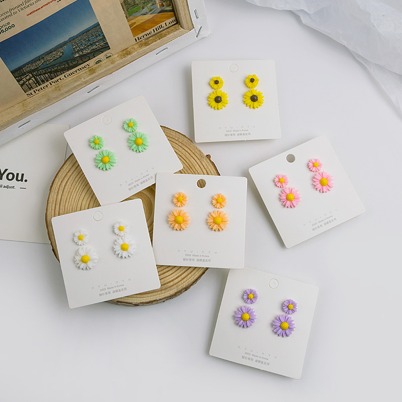 

1 Set New Cute Women's Earrings Daisy Flower Series Colorful Painting Ear Post Stud Earrings Gift 17mm 10mm Dia