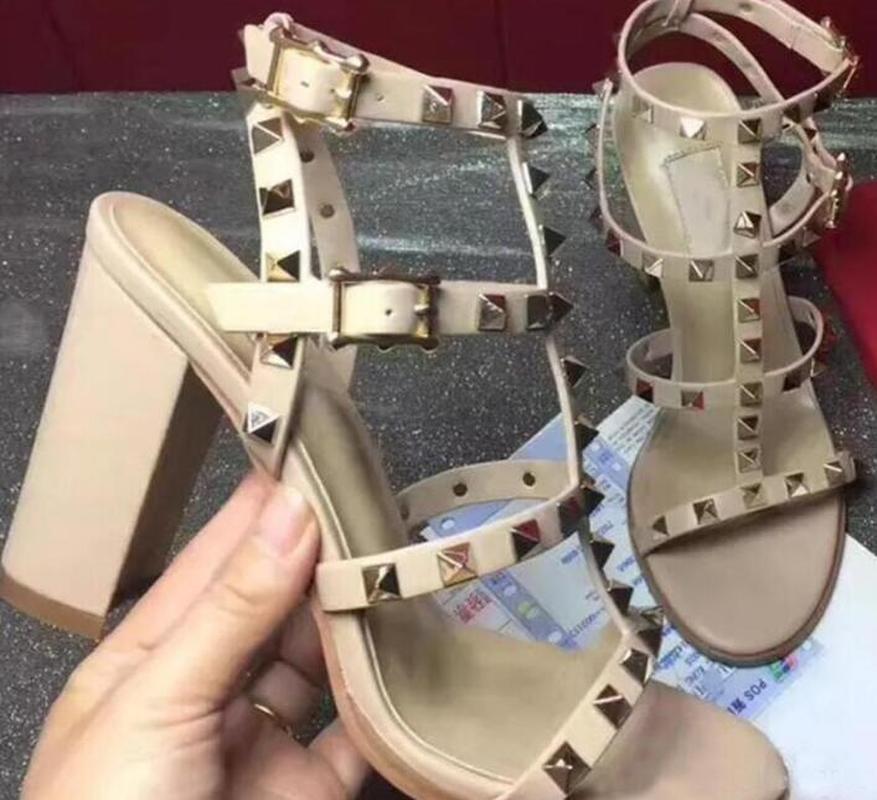 

2020 V brand design Leather Women Stud Sandals Slingback Pumps Ladies Sexy Thick High Heels Fashion rivets shoes EU35-42, Black