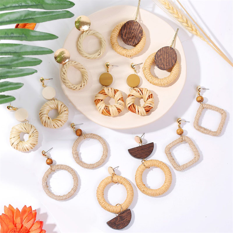 

Simple Boho Handmade Linen Rattan Straw Weave Wooden Drop Earrings For Women 2020 Fashion Round Square Geometric Hanging Earring