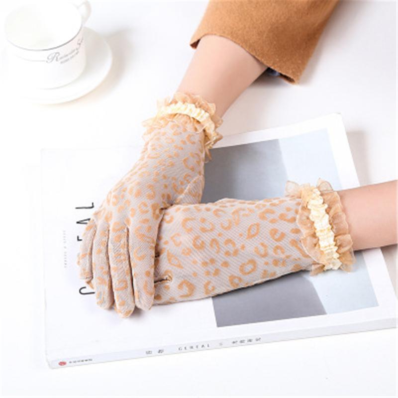 

Summer new sexy Black Leopard fashion lace flocking mesh short thin lady lace sun protection gloves JT002