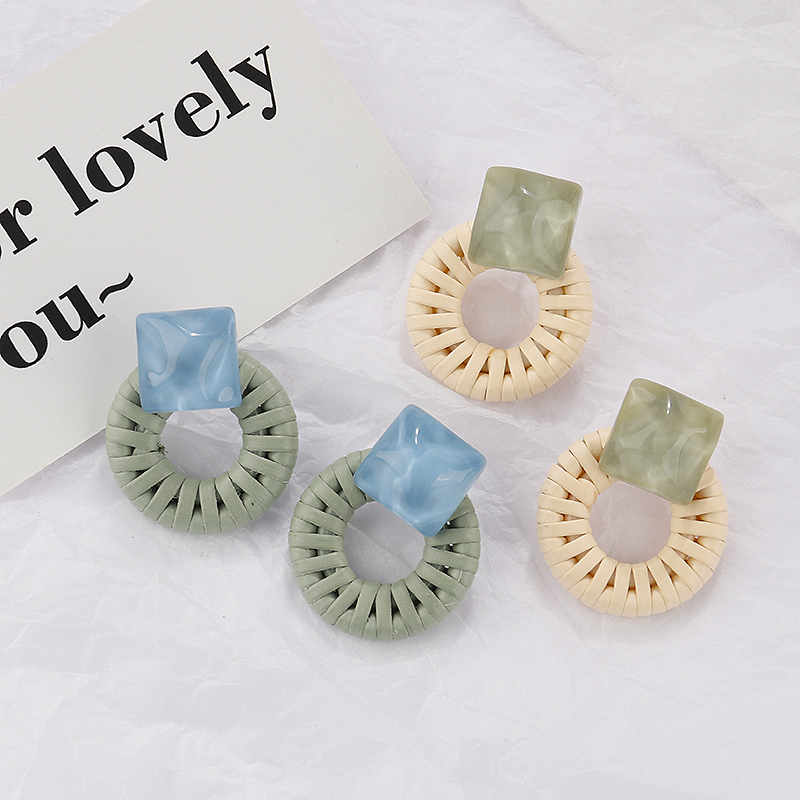 

AENSOA 2020 New Acetic-acid Hollow Bamboo Rattan Braid Drop Earrings For Women Wooden Weave Earring Fashion Jewelry Party Gift