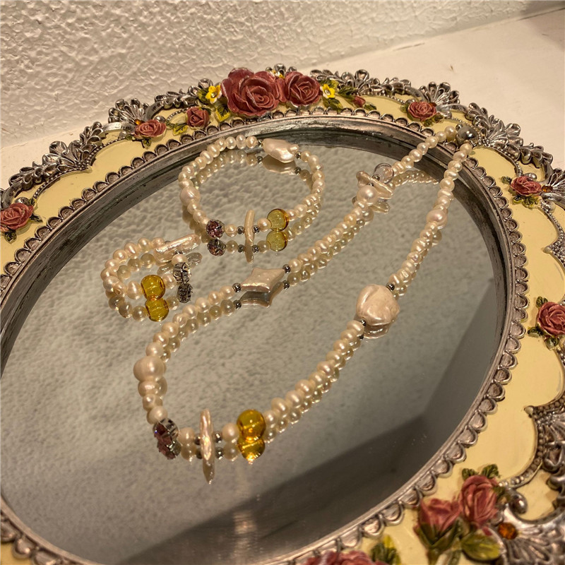 

AOMU New Fashion Freshwater Pearl Choker Beaded Necklace Women Cute Girl Chain Pearl Pendant Korean Jewelry Woman 2020 Collar