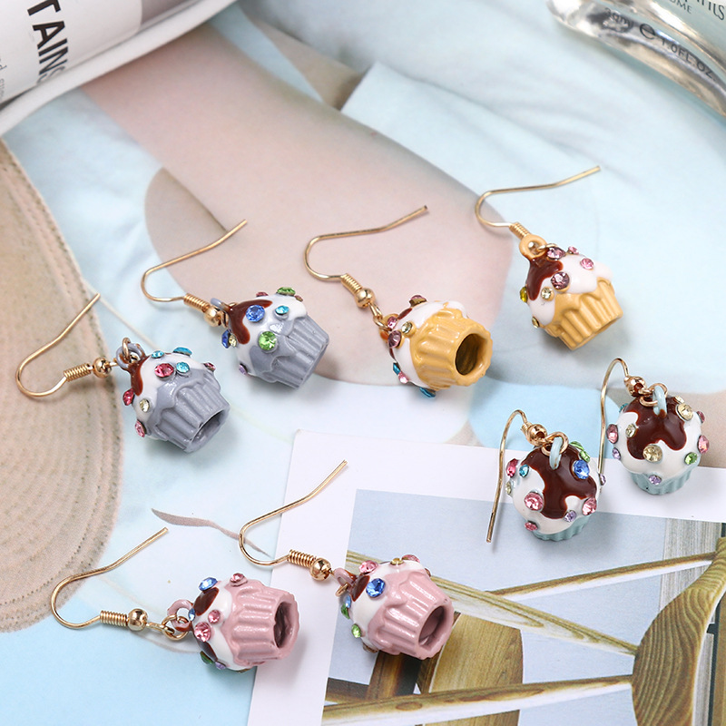 

Dangle & Chandelier Colorful Crystal Cartoon Cake Drop Earrings For Girls Cute Earings Sweet Delicious Cupcake Party Women Gift