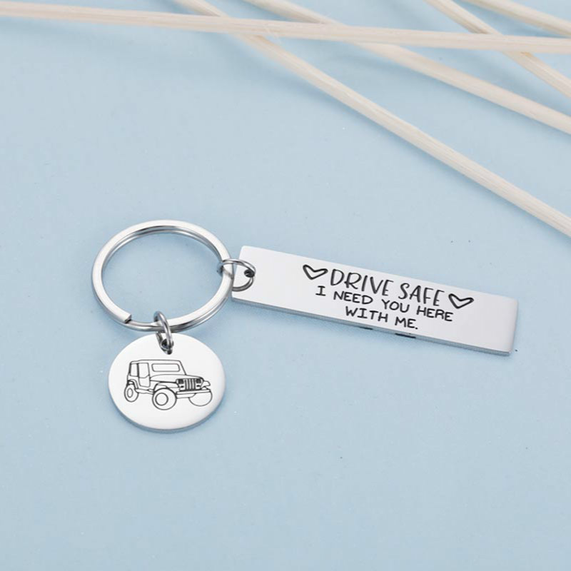

Fashion Keychain Keyring Engraved Stainless Steel Drive Safe I Need You Here with Me Keychain for Couples Jewelry Gift Key Chain