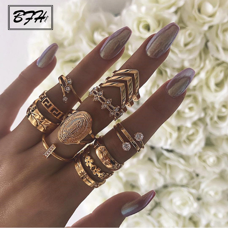

Punk Design Boho Vintage Gold Star Midi Moon Rings Set For Women Opal Crystal Midi Finger Ring 2020 Female Wedding Jewelry Gifts