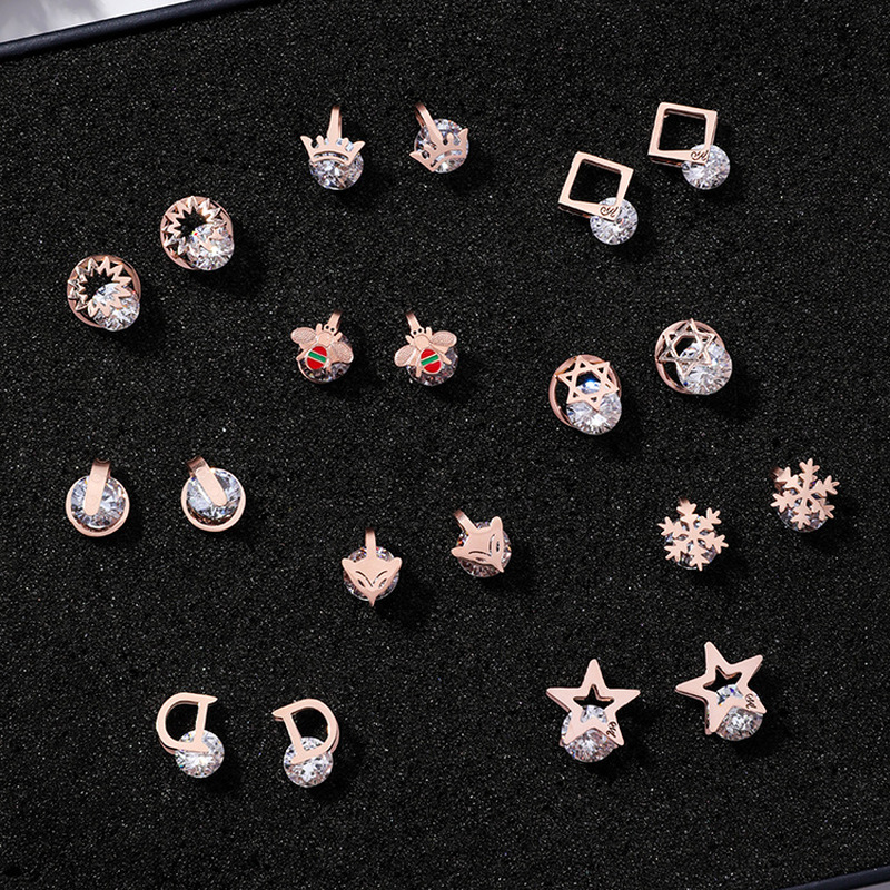 

Japanese Korean Small Zircon Titanium Earrings Geometry Star Stainless Steel Mini Stud Earring for Girl Women Simple Accessories