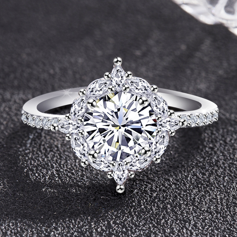 

Fashion Flower Rhinestone Ring Large Zircon Luxury Shiny Crystal Jewelry For Women Engagement Cubic Korean Rings 1PC Wedding
