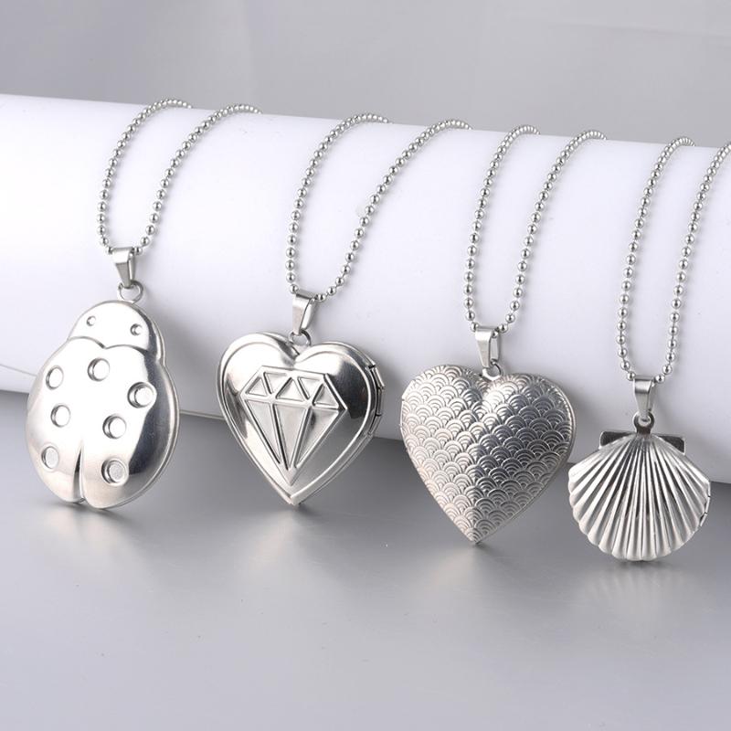 

Stainless Steel Photo Locket Necklace Animal Photo Frame Shell Oval Love Heart Locket Necklace Lover Gift Memory Jewelry 10Style