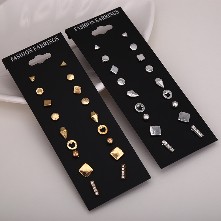 

Stud 9 Pairs Of Combined Earrings Black Card Suit Geometry, Used For Travel Commemoration