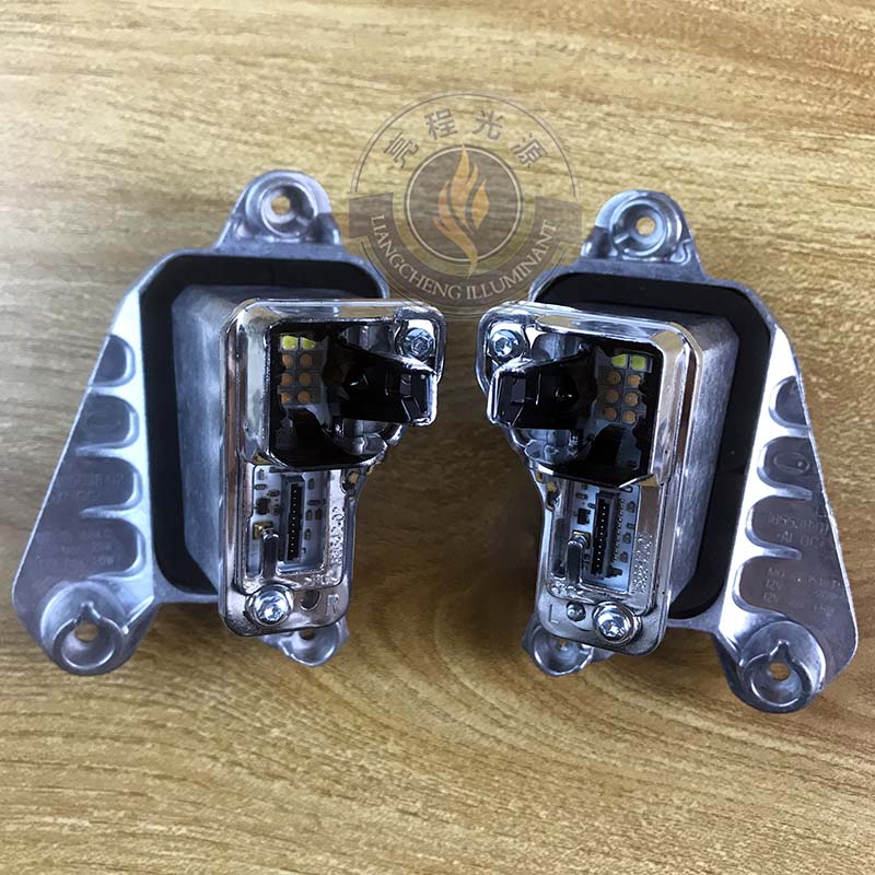 

63117352553 New Headlight LED turn signal module for 5 series F10 F18 LCI 63117352553 63117352554 7352553 7352554