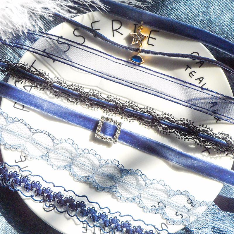 

Women Choker Necklace Wavy Star Space Rhinestone Lace Choker Tattoo Necklace Velvet Short Fashion Jewelry