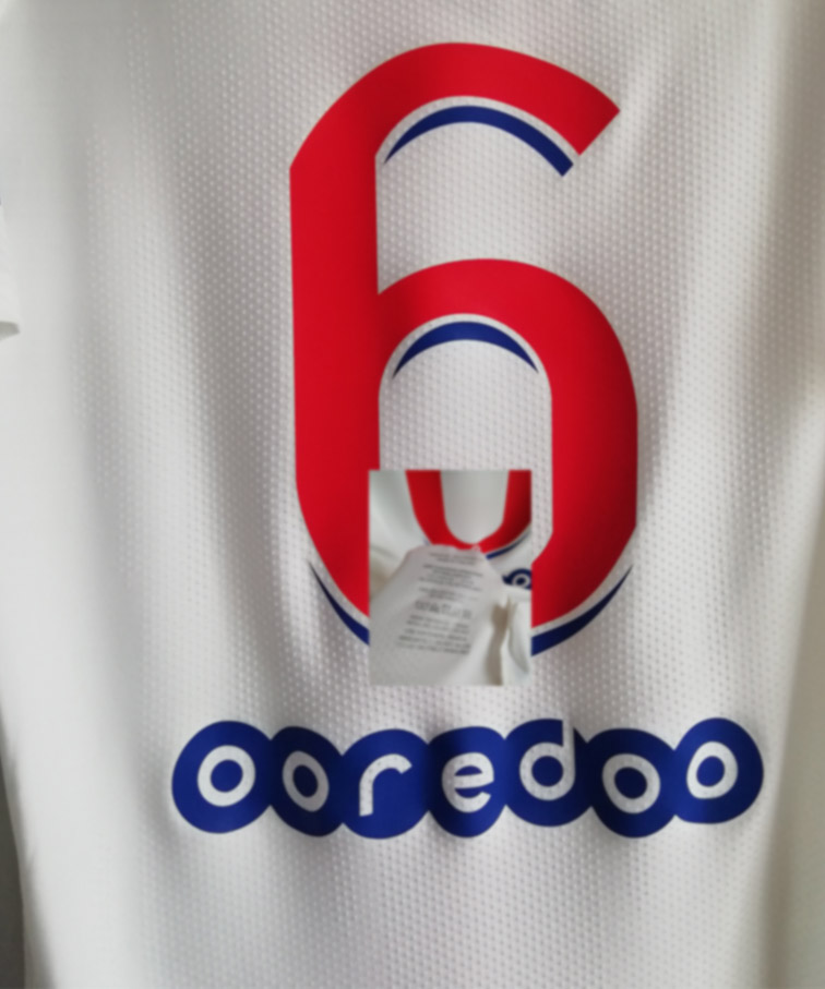 

new verratti prepare issue font with sleeve patches, full set available,custom name/number