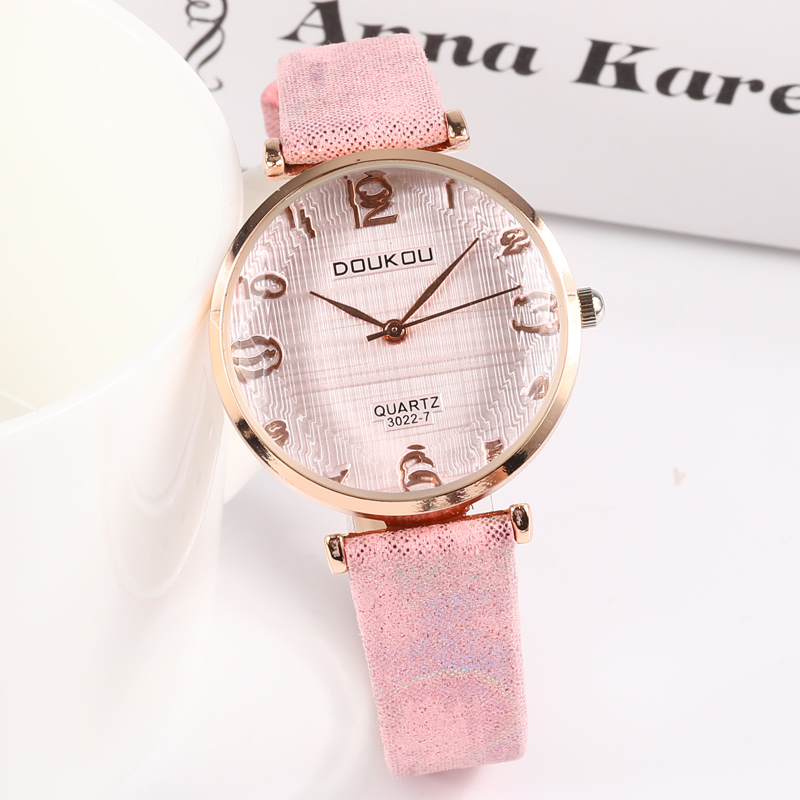 

2020 Brand New Fashion Pink Women's Watches Fashion Leather Wrist Watch Women Watches Ladies Watch Clock Montre Feminino Hot, Khaki