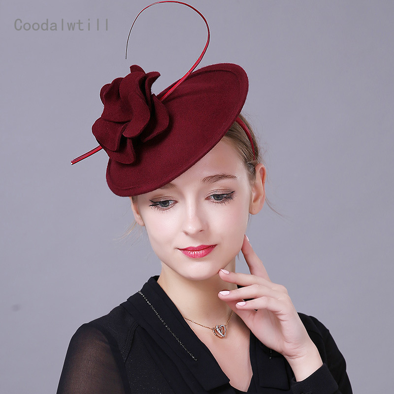 

Fascinator Wedding Hats For Women Elegant Black White Feather Solid Color Pillbox Hat Vintage Cocktail Lady Fedoras