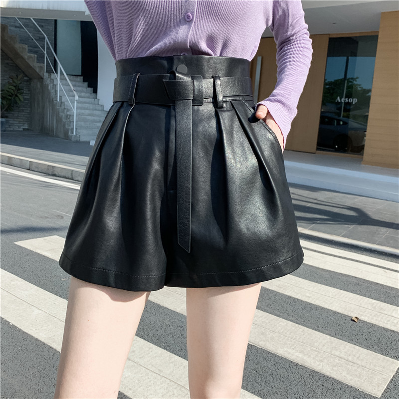 

Women PU Leather High Waist with Belt Wide Leg Faux Leather Black Short Winter Loose PU Shorts, Black 8127