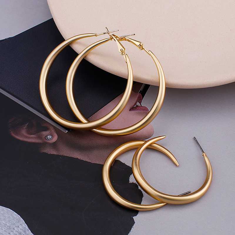 

AENSOA Minimalist Gold Color Big Round Hoop Earrings For Women Simple Geometric Hoops Earrings Statement Party Wedding Earring