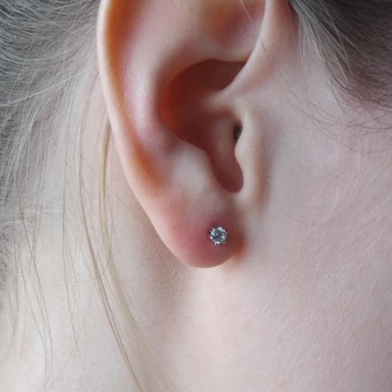 

Laramoi 925 Sterling Silver Stud Earrings Women Simple Six Prongs Earrings Korean Style Zircon Earings Fine Jewelry Gifts