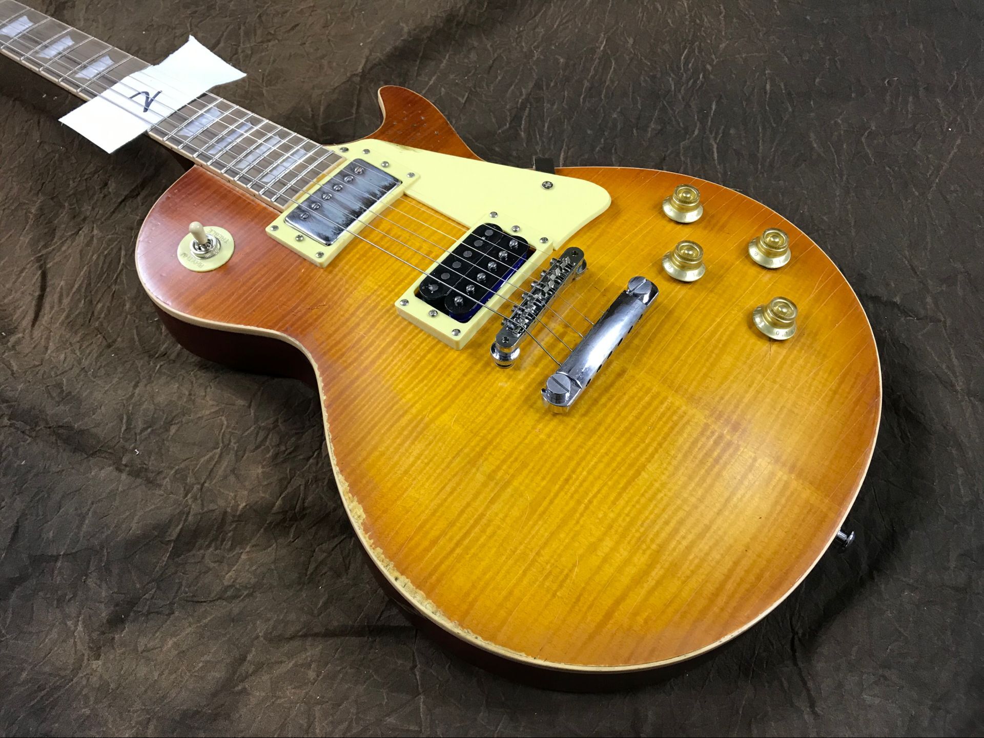 

Rare Nitrocellulose Lacquer 1959 Led Zeppelin Jimmy Page 7# Heavy Relic Sunburst Electric Guitar One Piece Neck & Body, Little Pin Bridge