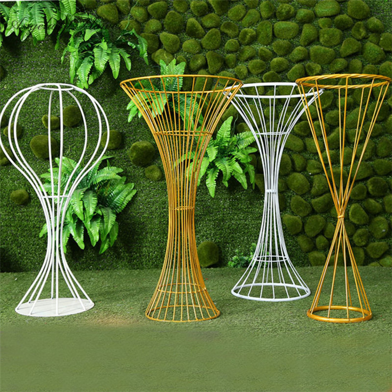 

Wedding props wrought iron small waist ornaments table centerpieces flower stand twisted road guide flower vase gold white 4pcs, White a