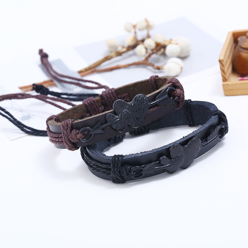 

An Arrow Wearing A Carpel Bracelet Woven Leather Couple Student Rope Bracelet Charm Bracelets Fashion Jewelry Accessories