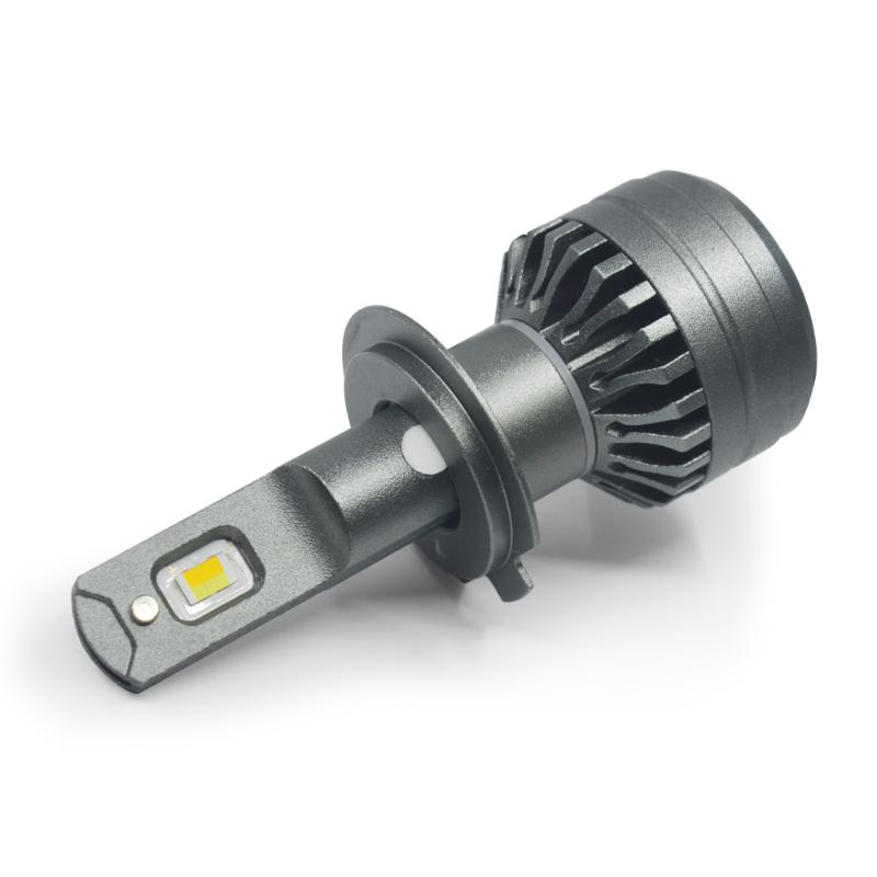 

1set*Factory Wholesale 12V H7 H11 Led Headlight Conversion Kit 9005 , Super Bright V70 three color Car Led Headlight Bulb h4