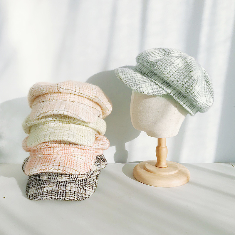 

Hat women autumn and winter chenille short hair plaid beret British knitted painter hat octagonal tide