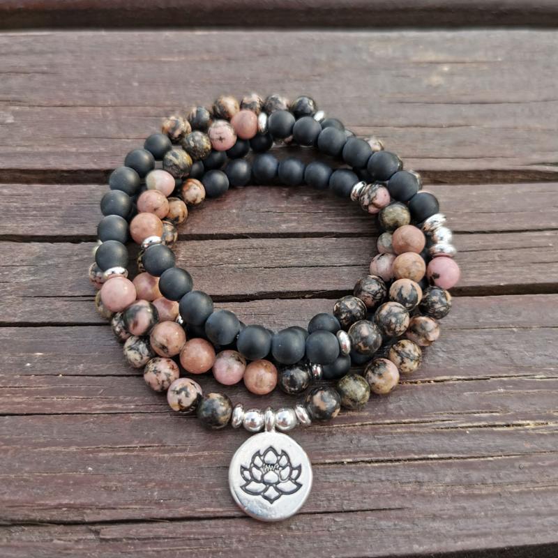 

Charm Bracelets 108 Mala 6MM Black Matte Silk Red Beads Wrap Bracelet Or Yoga Necklace Meditation Rosary For Women