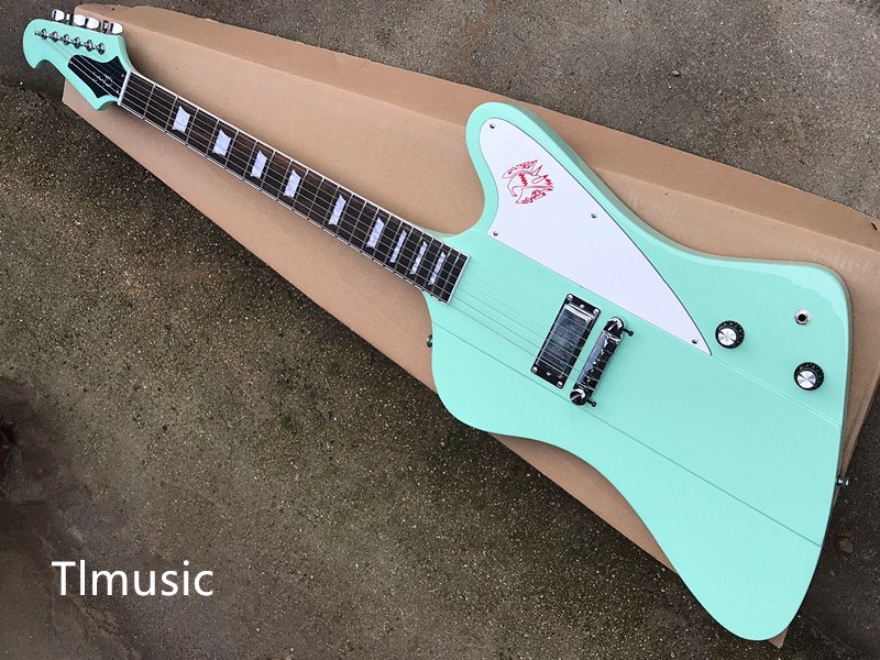 

Factory custom Mint Green Electric Guitar with White pickguard ,Rosewood fingerboard,1 pickup ,can be customized