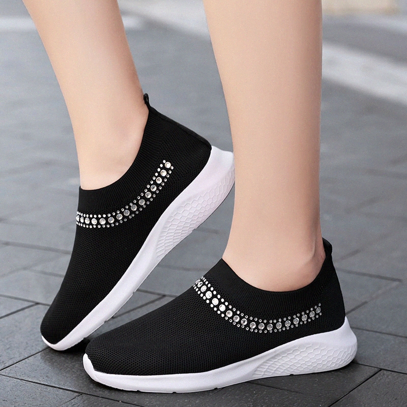 ladies black work shoes