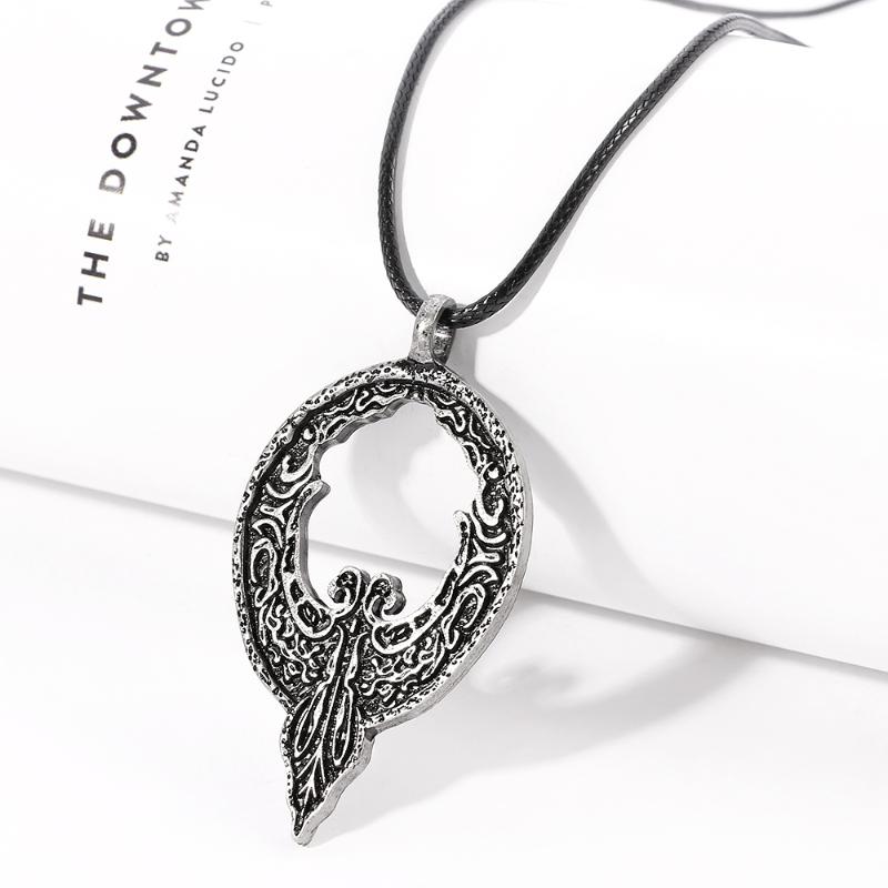 

Retro Bloodborne Choker Necklace Vintage Personal Badges Sword Cross Pendant Women Men Fashion Jewelry Amulet Necklaces