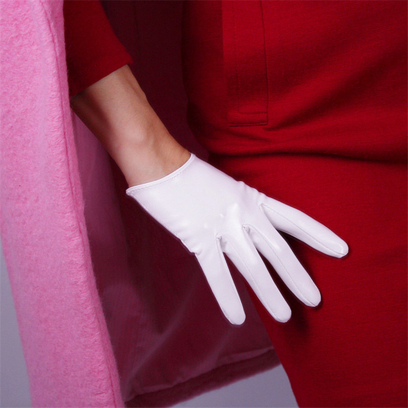 

16cm Patent Leather Short Gloves Bright White Black Red Emulation Leather Suede Mirror Bright Women Gloves PU117