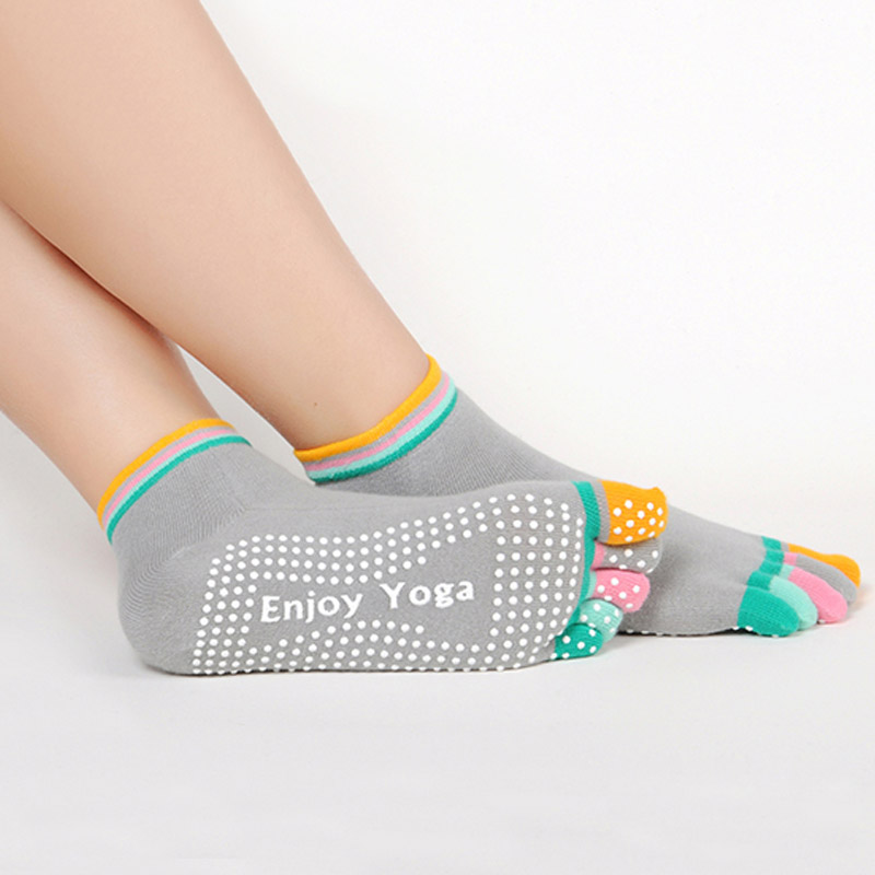 

Women Anti Skid Sports Yoga Socks Cotton Socks Rainbow Breathable Workout non Slip Toe, Grey