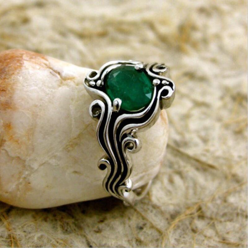 

Fashion Retro Silver Color Green Crystal Stone Geometric Wedding Ring For Girls Women Female Vintage Party Ring Jewelry R378