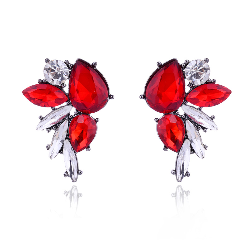

Fashion Butterfly Shape Crystal Opal Stone Stud Earrings Rhinestone InlaidColor Metal Piercing Earrings Women Jewelry