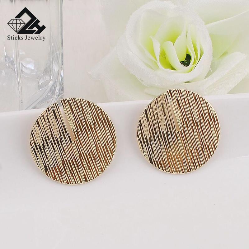 

2020 New Women Earrings Iron Stud Earrings Fashion Jewelry