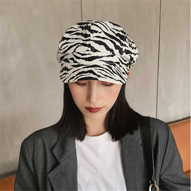 

Beret Caps Women Casual boina PU Leather Zebra Print Octagonal Hat Fashion Designer Korean Newsboy Cap Spring Fall Artist Hats, White