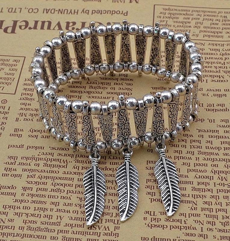 

Charm Tibetian Pattern Flower 3 Row Leaves Pendants Boho Chic Adjustable Bracelet For Women Jewelry Gifts