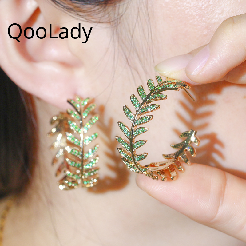 

QooLady 2020 Vintage Green Cubic Zirconia Leaf Shape Wide Gold Hoop Earrings Elegant Women Statement Wedding Party Jewelry E205