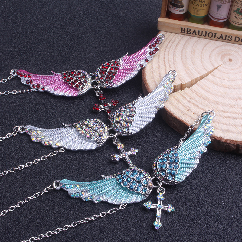 

Color Angel Cross Pendant Necklace Woman Red Blue White Crystal Necklace Fashion Wedding Dinner Party Jewelry Accessories