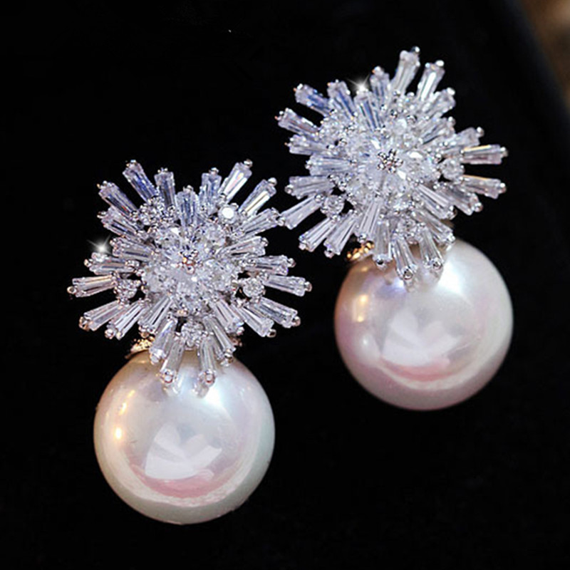 

Fashion Snowflake Crystal White Pearl Earrings 2020 New Fastidiousness Jewelry Stud Earrings For Women Gift BFF